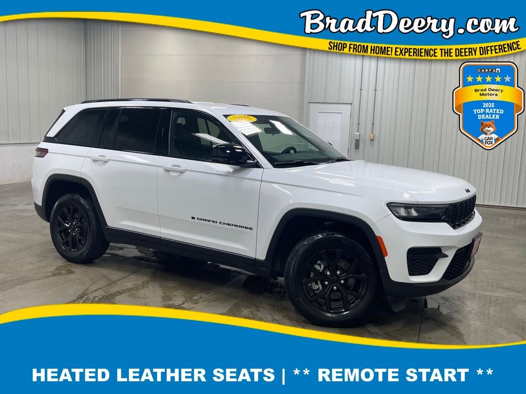 2025 Jeep Grand Cherokee Altitude in Bright White Clearcoat — front three-quarter view