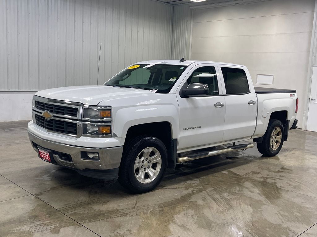 2014 Chevrolet Silverado 1500 — interior view